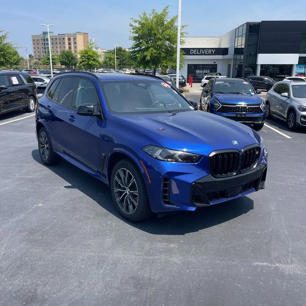 2024 BMW X5 M60i
