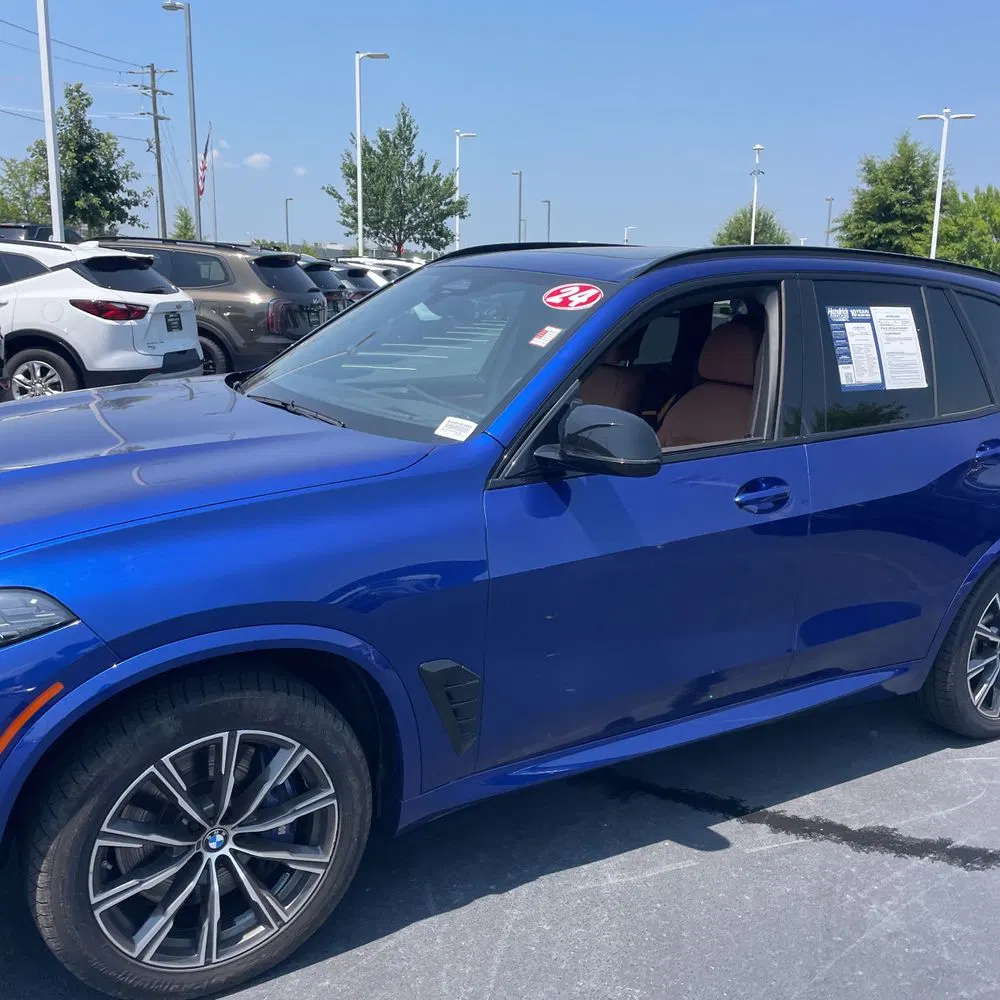2024 BMW X5 M60i