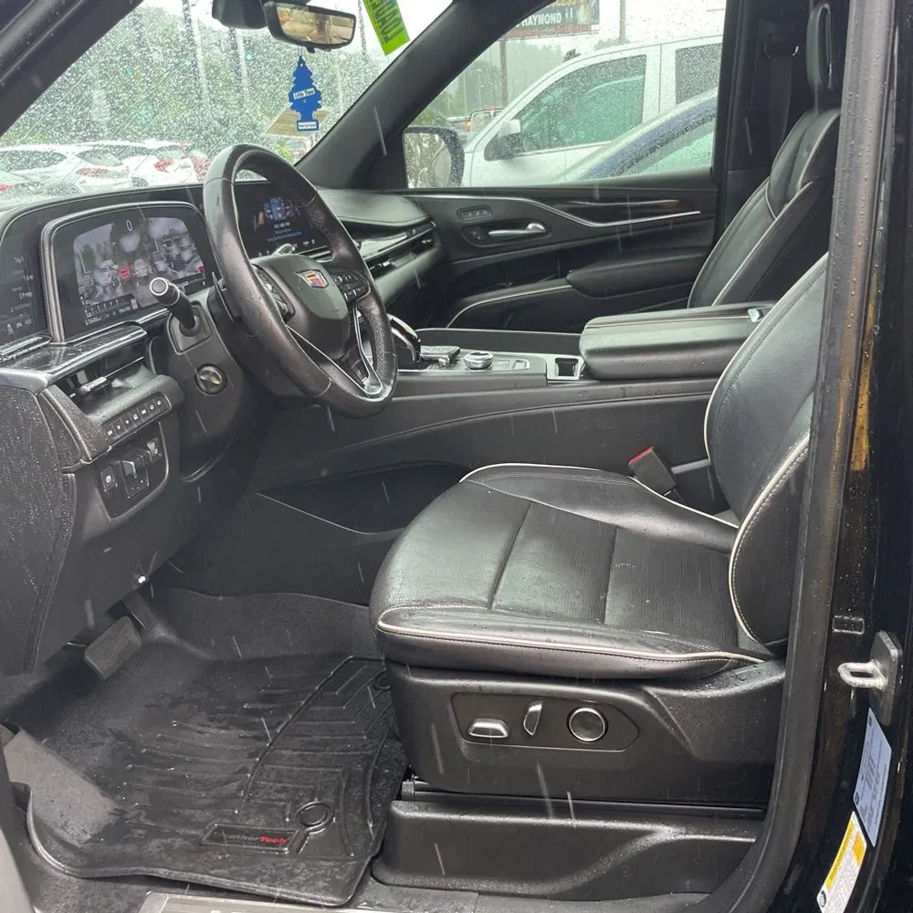 2022 Cadillac Escalade Sport