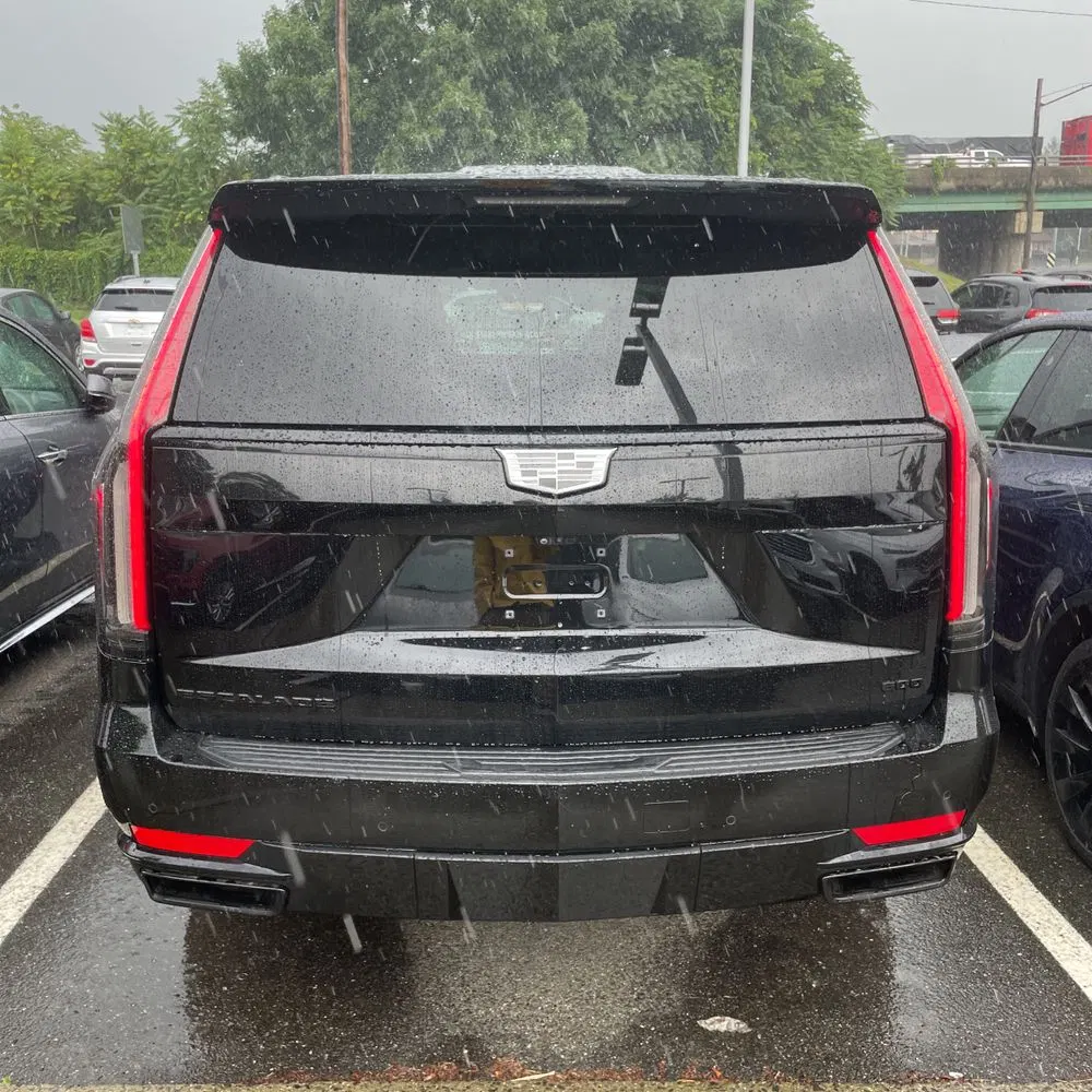 2022 Cadillac Escalade Sport
