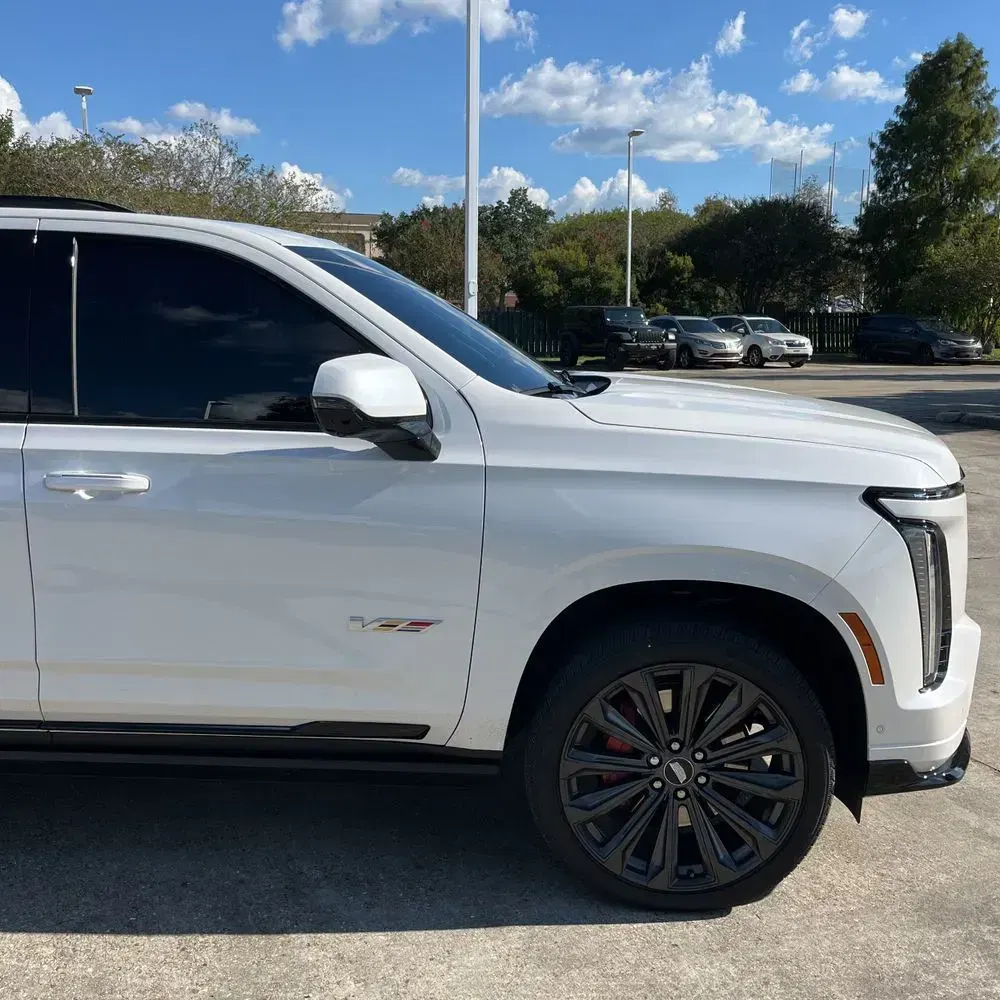 2025 Cadillac Escalade-V ESV Base