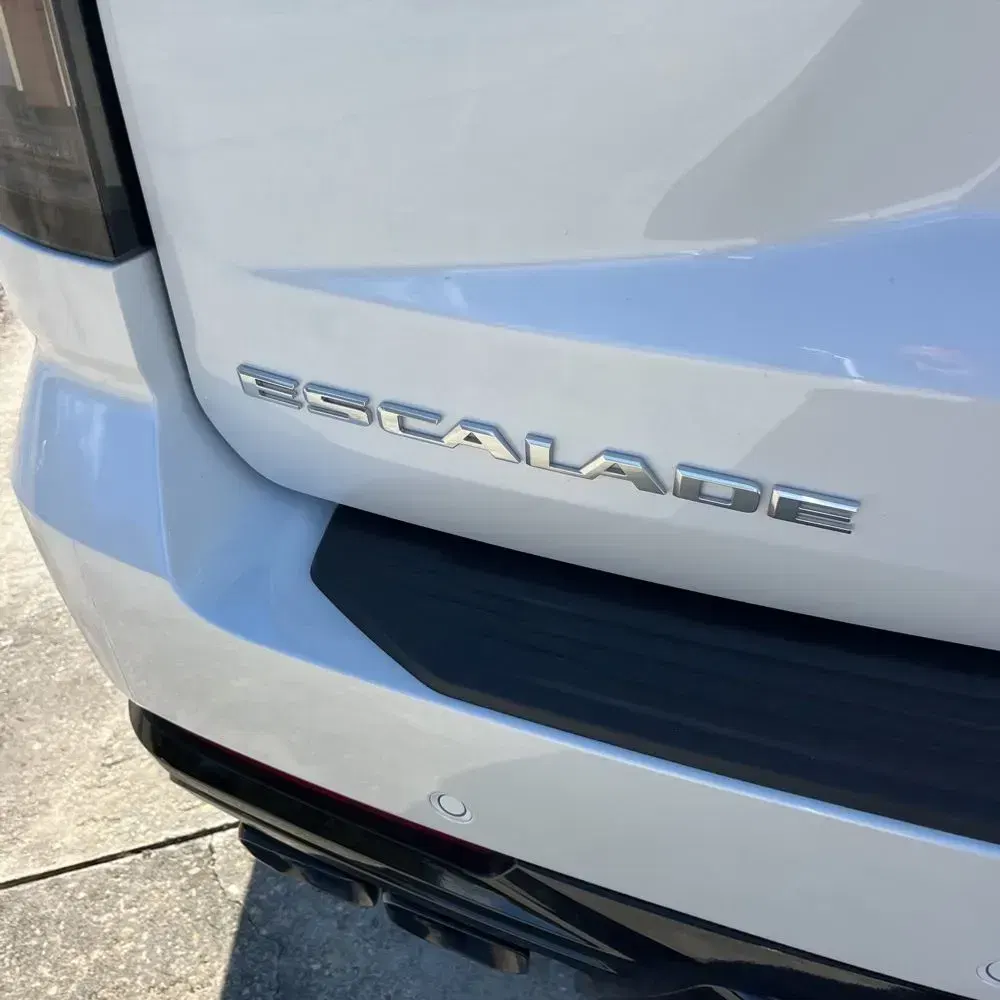 2025 Cadillac Escalade-V ESV Base