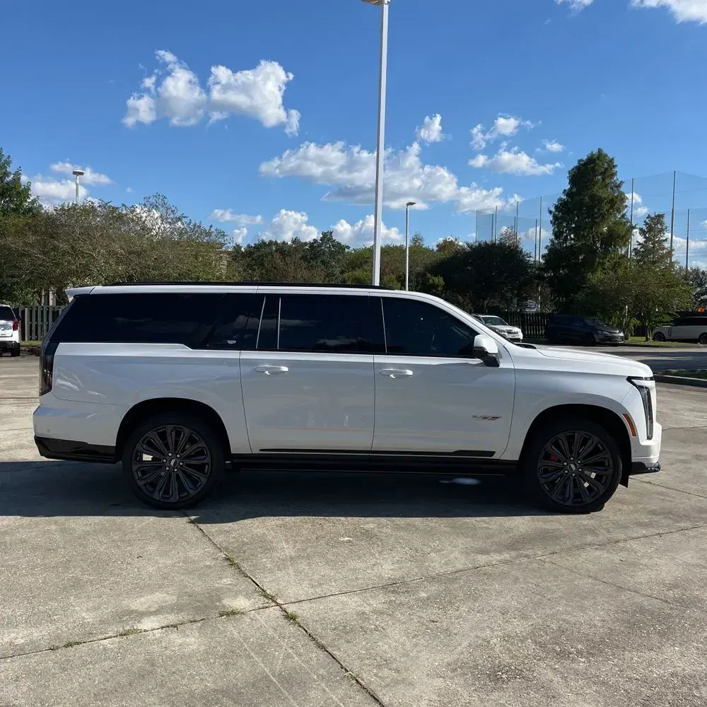 2025 Cadillac Escalade-V ESV Base