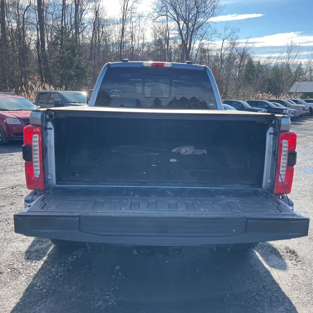 2023 Ford F-350 Super Duty Lariat
