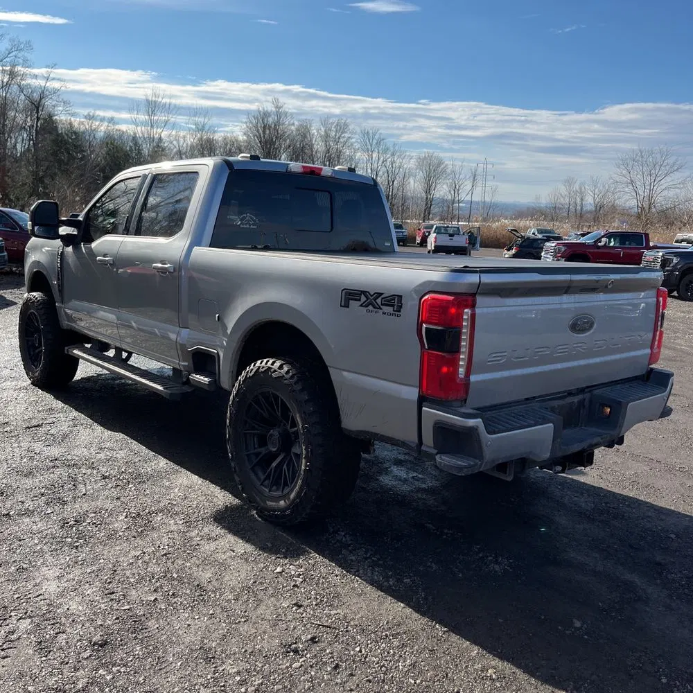 2023 Ford F-350 Super Duty Lariat