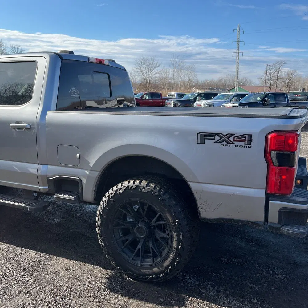 2023 Ford F-350 Super Duty Lariat