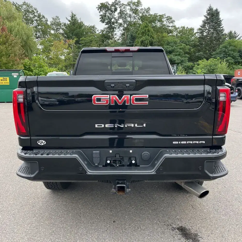2024 GMC Sierra 2500HD Denali