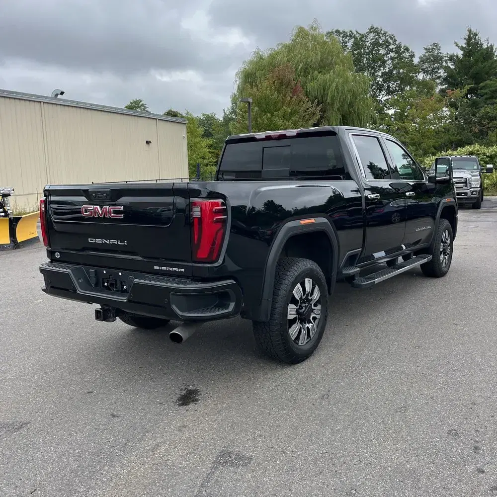 2024 GMC Sierra 2500HD Denali