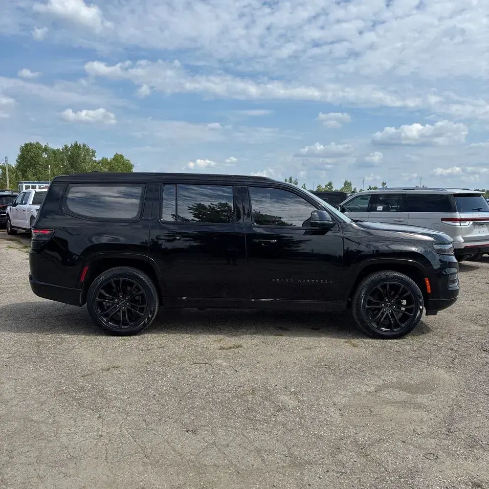 2023 Jeep Grand Wagoneer Series II Obsidian