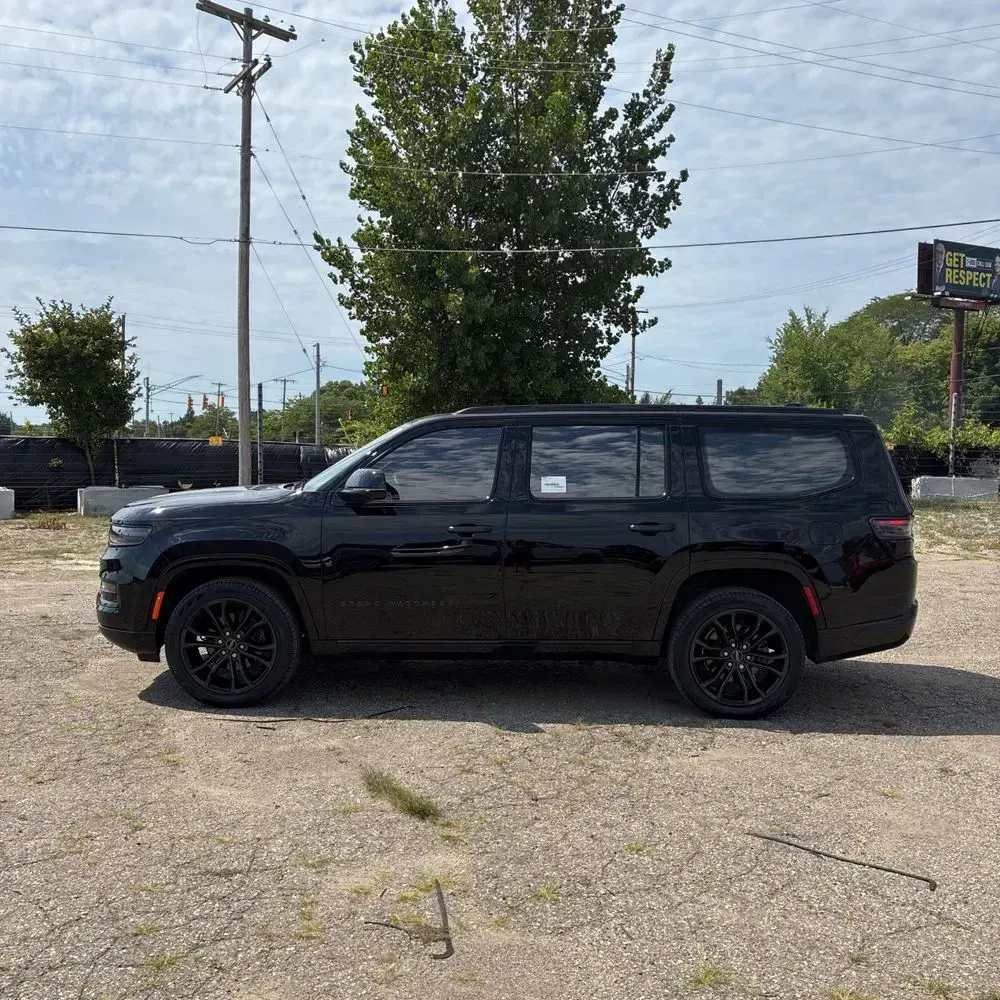 2023 Jeep Grand Wagoneer Series II Obsidian