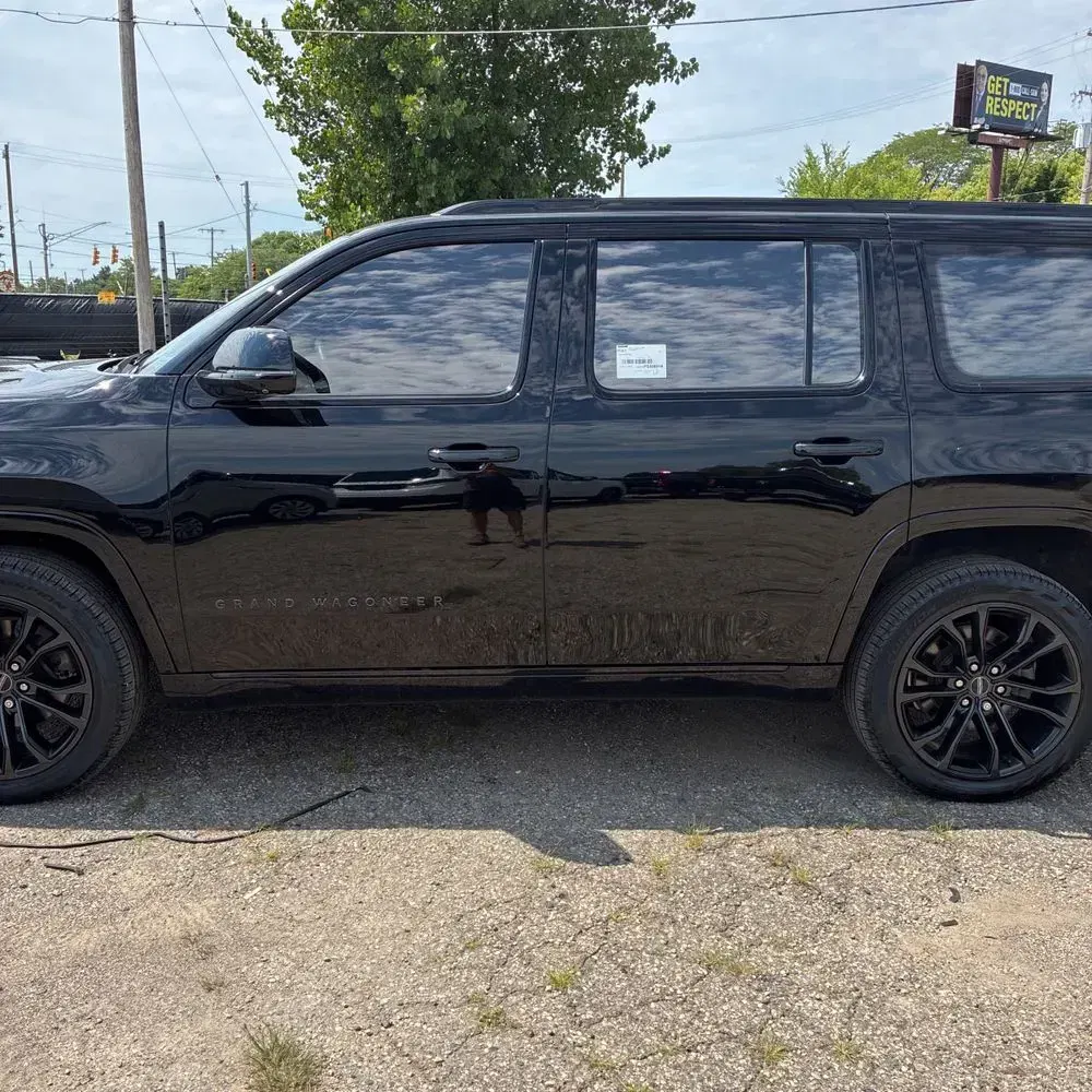 2023 Jeep Grand Wagoneer Series II Obsidian