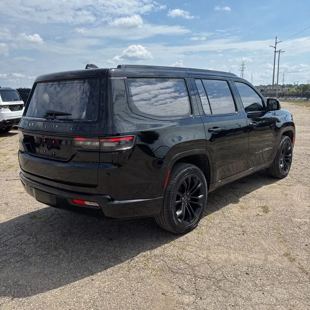 2023 Jeep Grand Wagoneer Series II Obsidian
