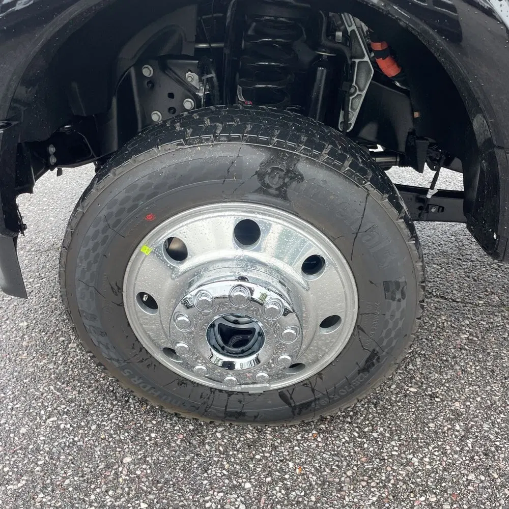 2025 Ford F-450 Super Duty Platinum
