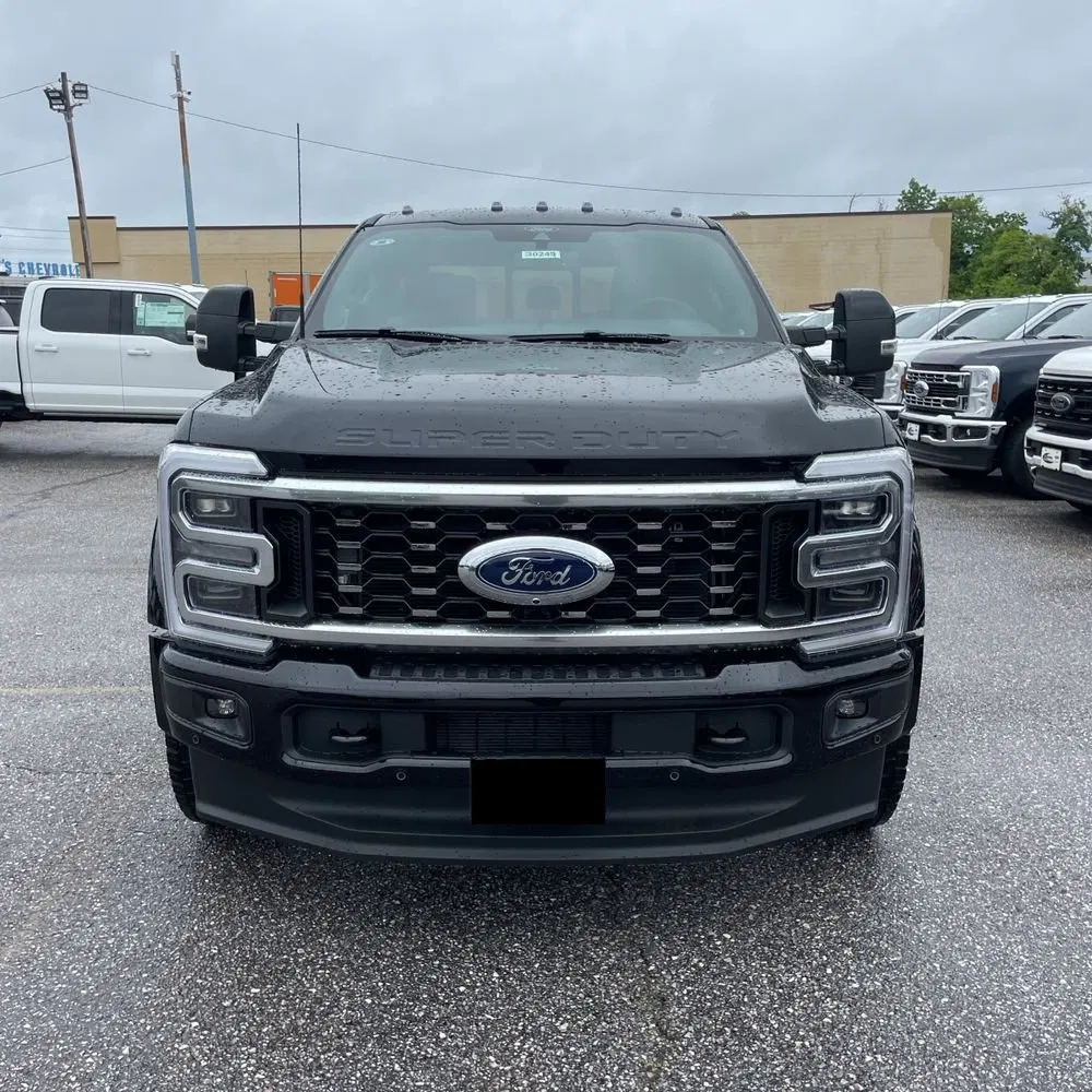 2025 Ford F-450 Super Duty Platinum