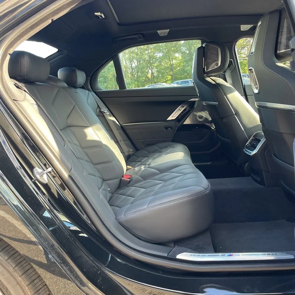 2023 BMW 7-Series 760xi