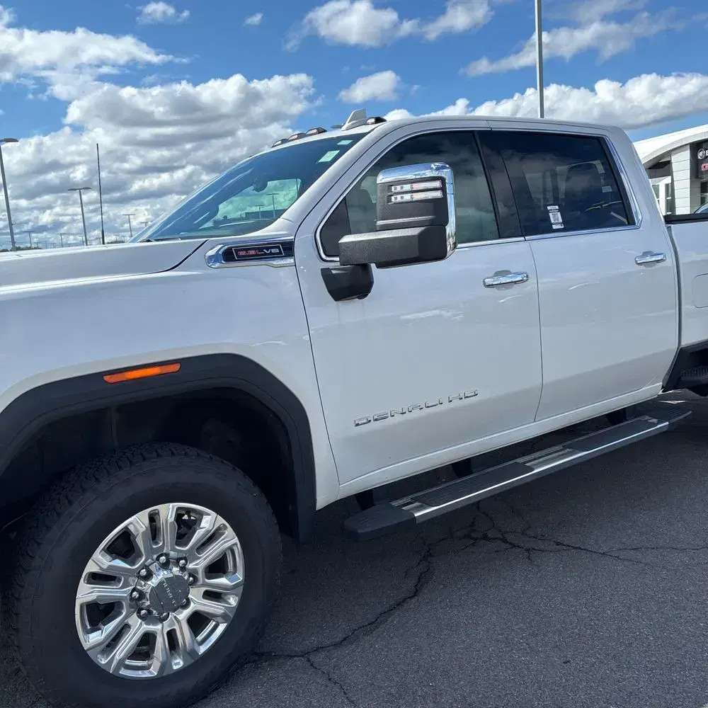 2023 GMC Sierra 2500HD Denali