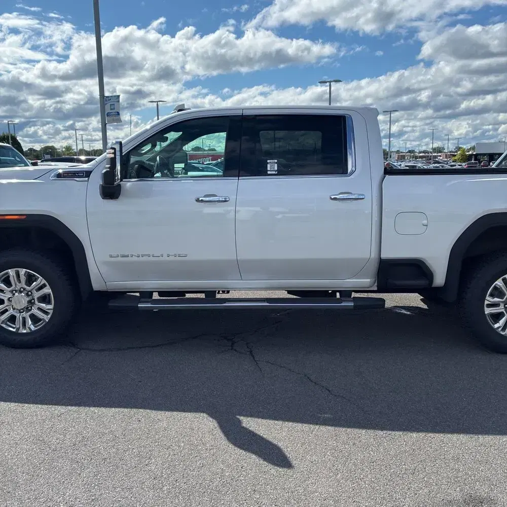2023 GMC Sierra 2500HD Denali