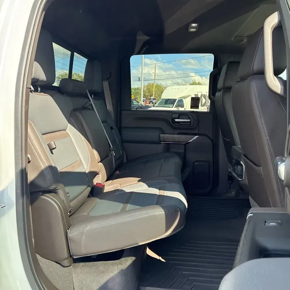 2023 GMC Sierra 2500HD Denali