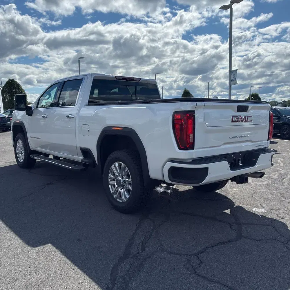 2023 GMC Sierra 2500HD Denali