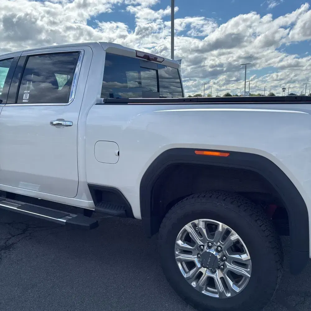 2023 GMC Sierra 2500HD Denali