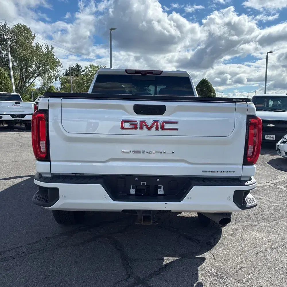 2023 GMC Sierra 2500HD Denali