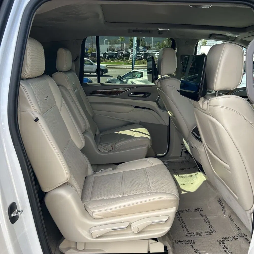 2023 Cadillac Escalade ESV Sport Platinum