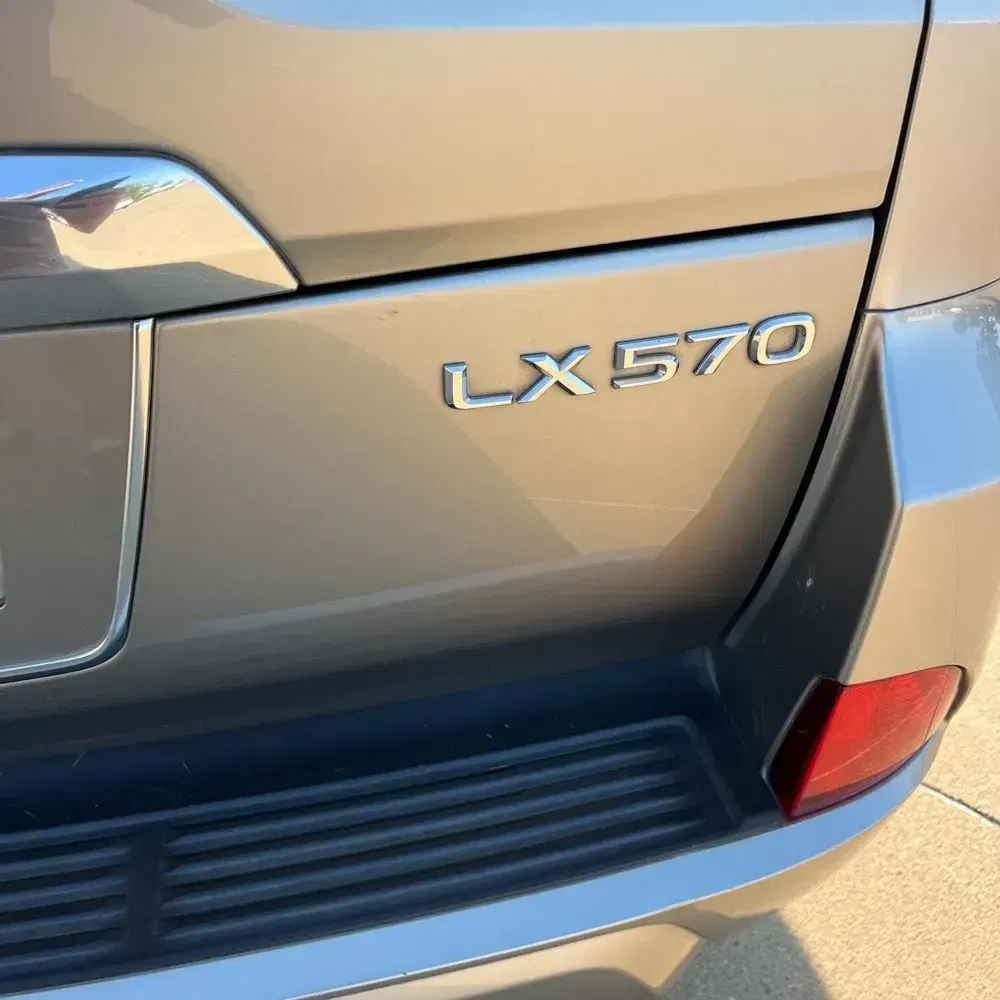 2020 Lexus LX 570 Three-Row
