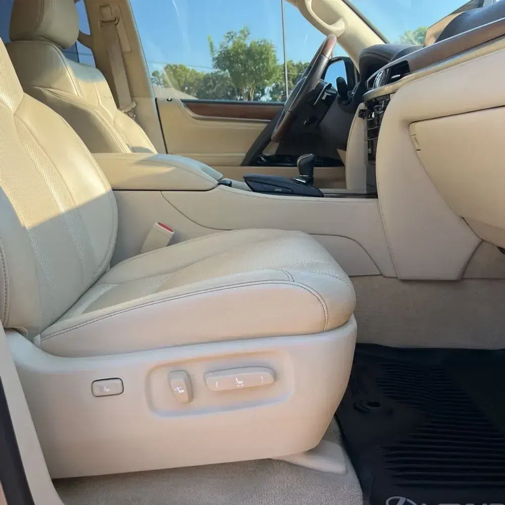 2020 Lexus LX 570 Three-Row