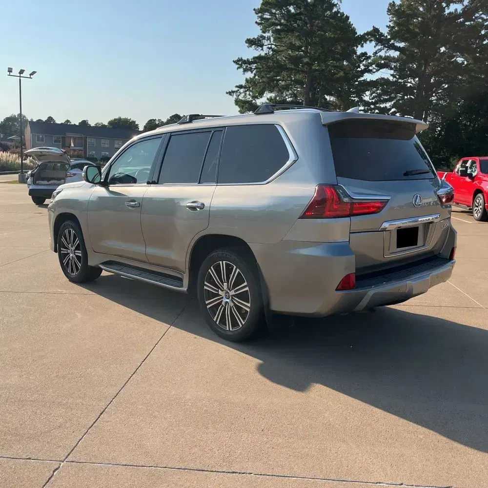 2020 Lexus LX 570 Three-Row