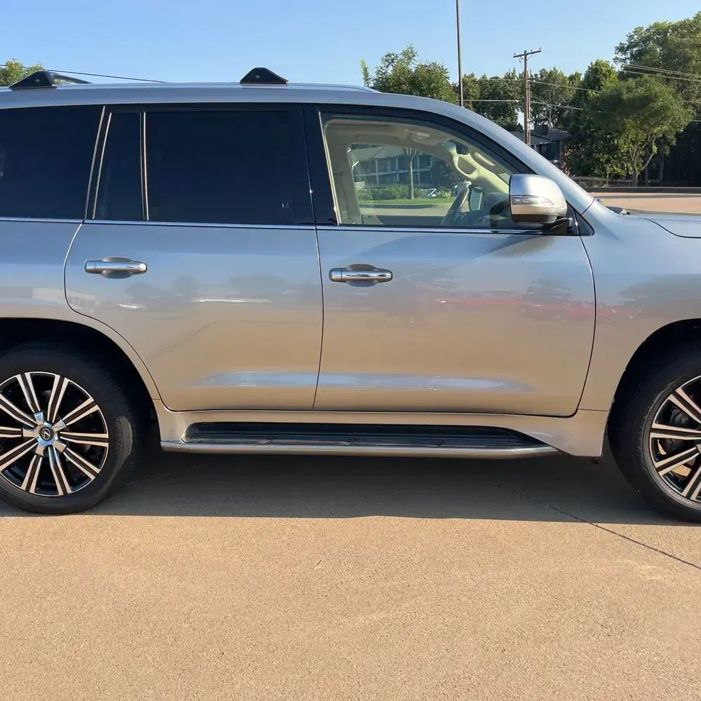 2020 Lexus LX 570 Three-Row