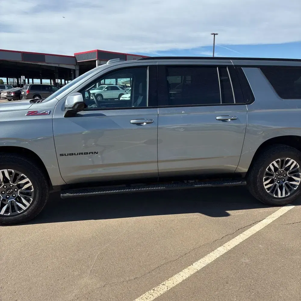 2025 Chevrolet Suburban Z71