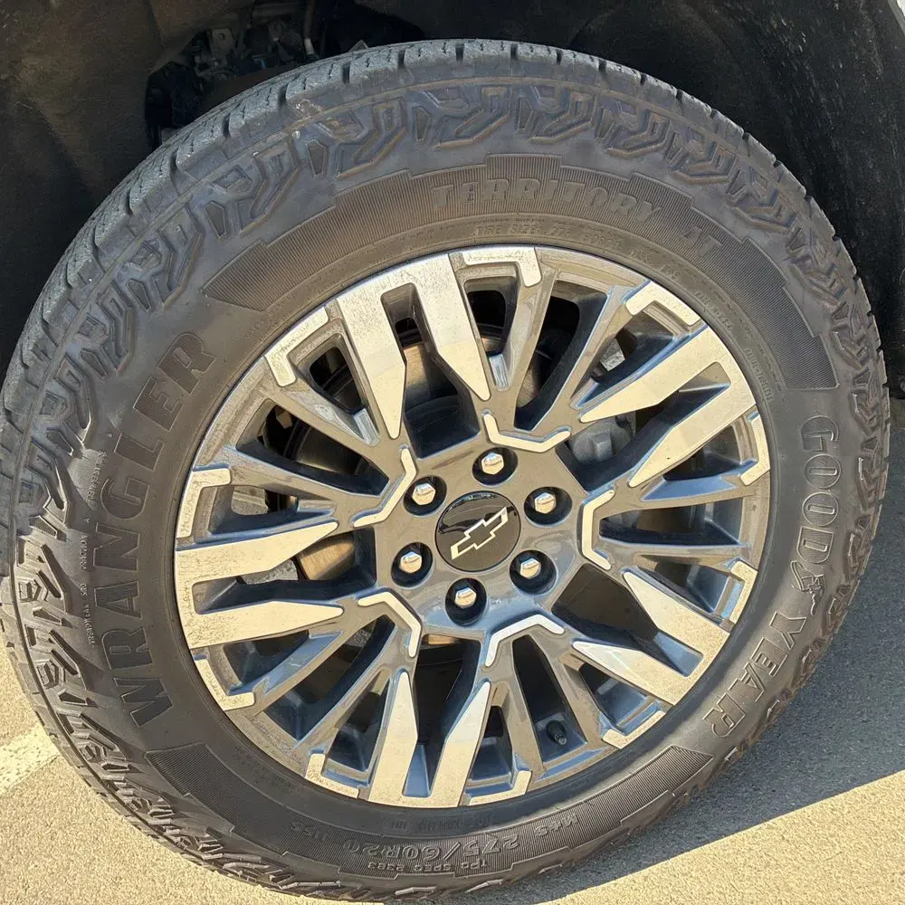 2025 Chevrolet Suburban Z71