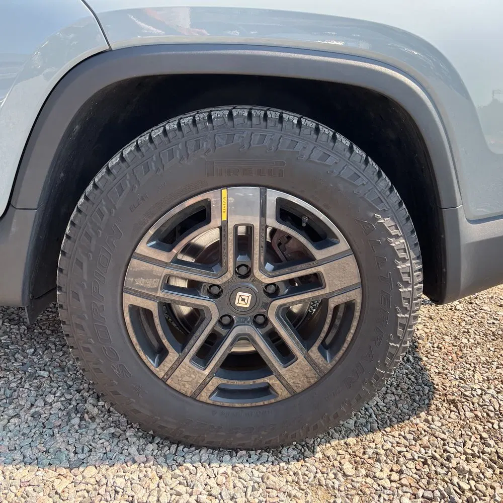 2024 Rivian R1T Adventure Dual-Motor