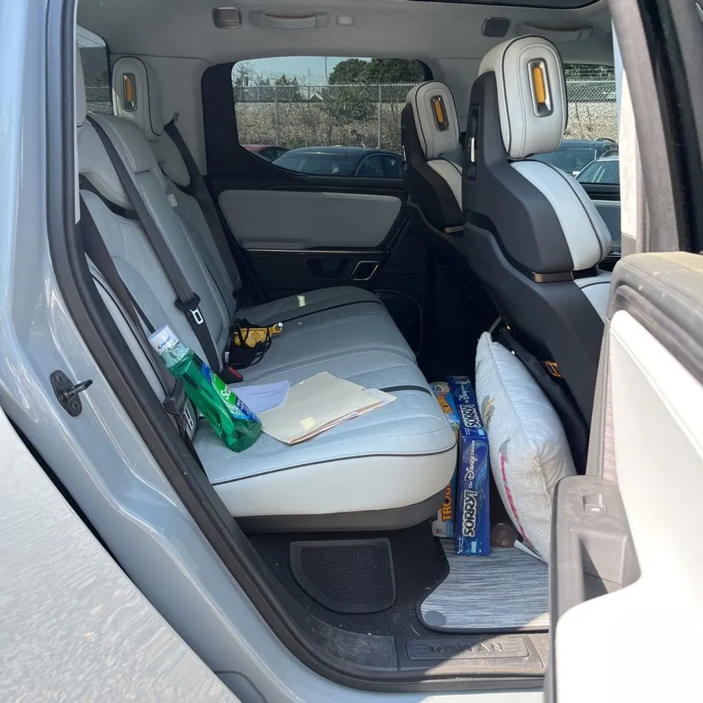 2024 Rivian R1T Adventure Dual-Motor