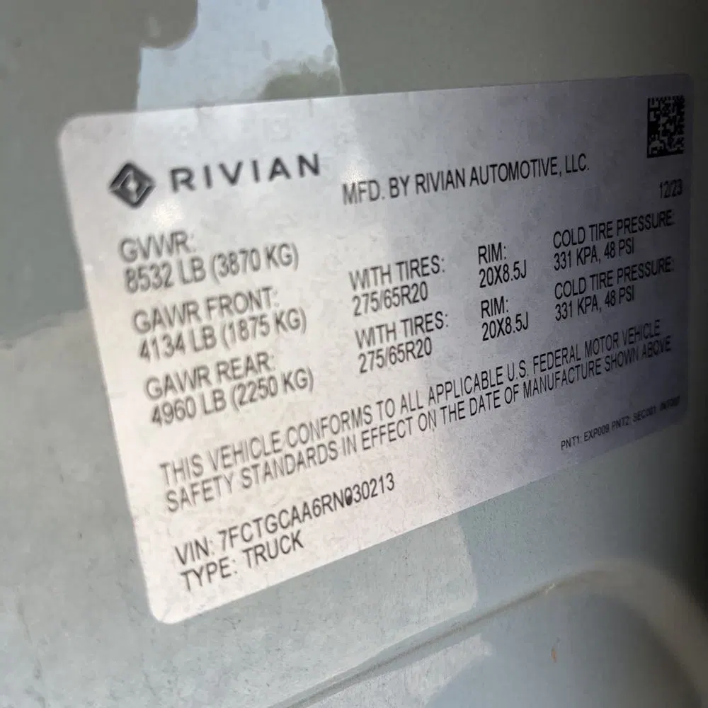 2024 Rivian R1T Adventure Dual-Motor