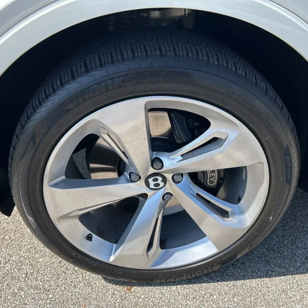 2018 Bentley Bentayga Base