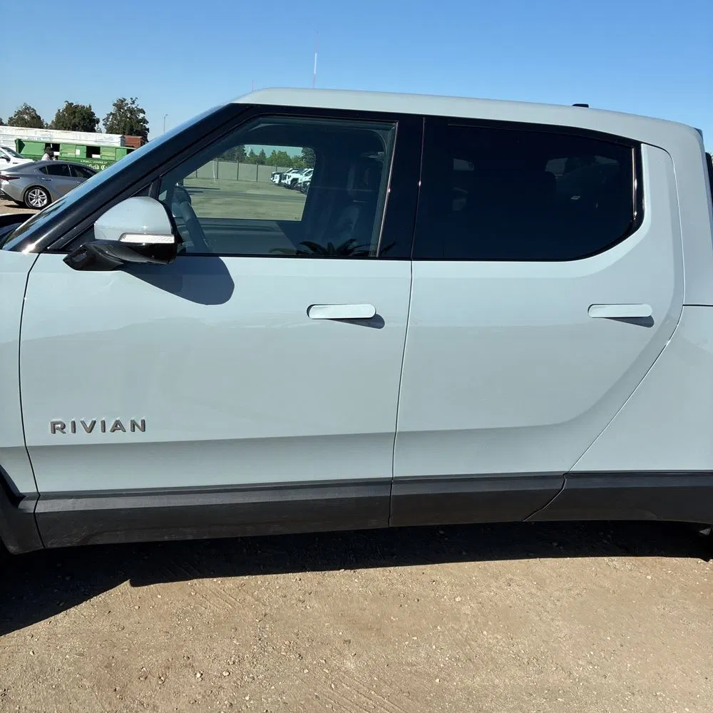 2024 Rivian R1T Adventure Dual-Motor