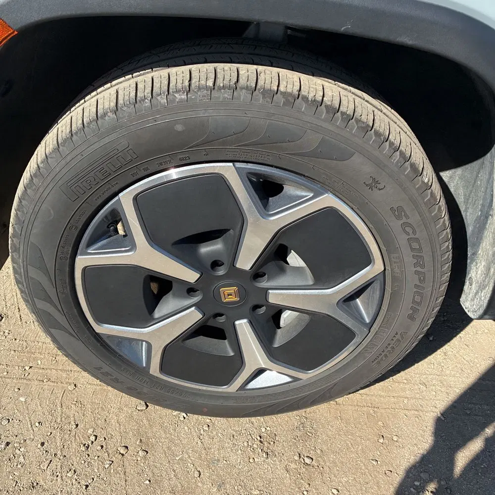 2024 Rivian R1T Adventure Dual-Motor
