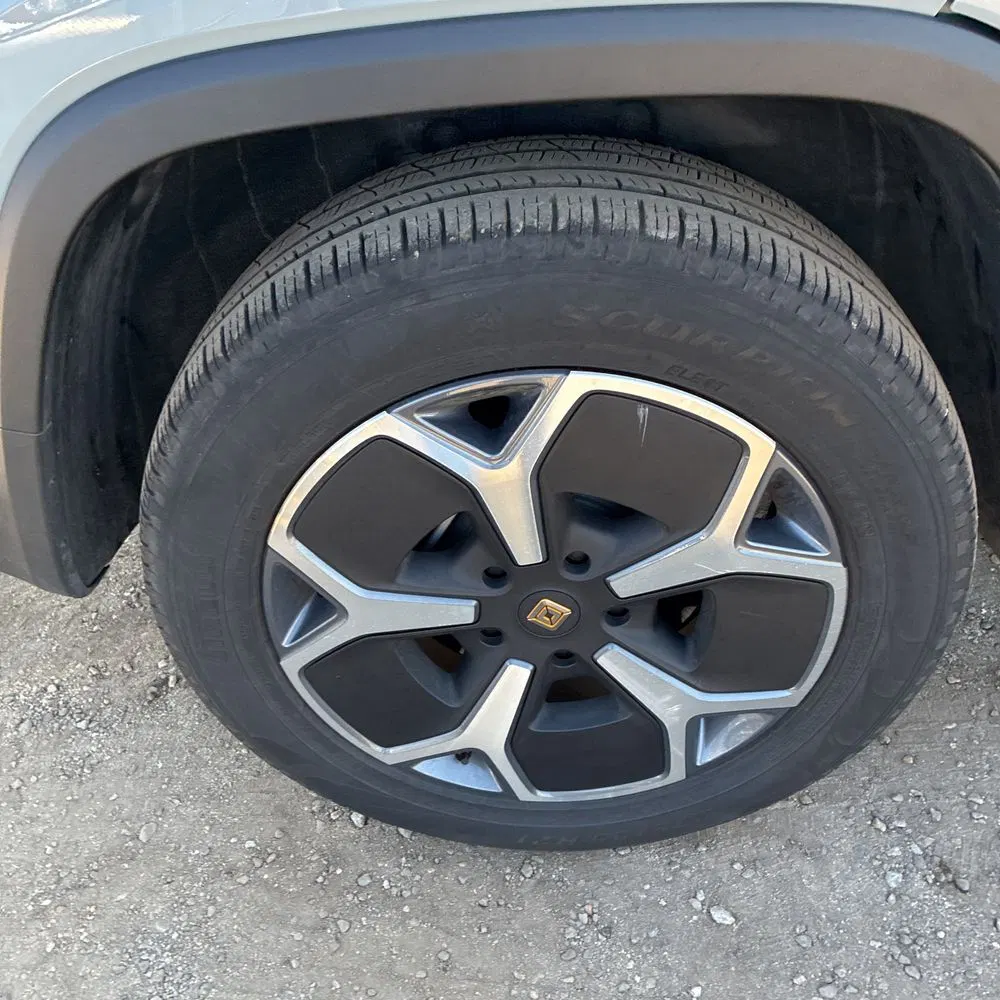2024 Rivian R1T Adventure Dual-Motor