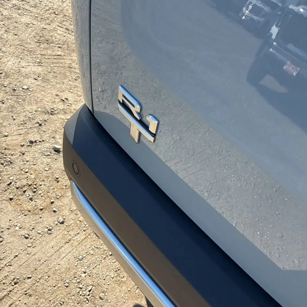 2024 Rivian R1T Adventure Dual-Motor