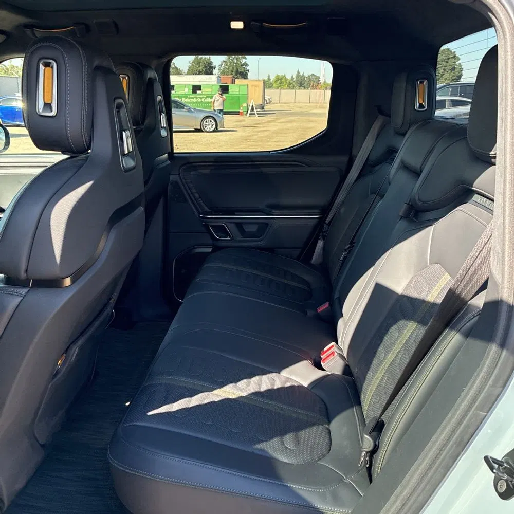 2024 Rivian R1T Adventure Dual-Motor