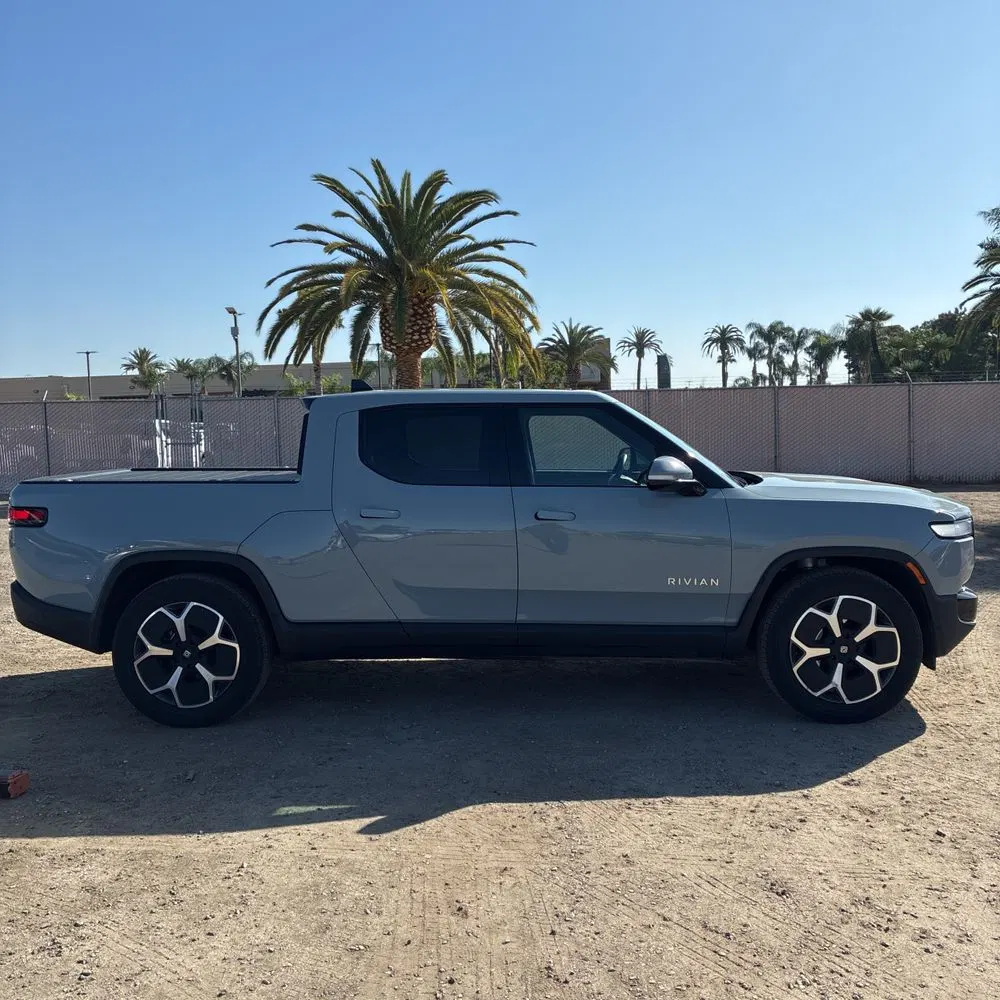 2024 Rivian R1T Adventure Dual-Motor