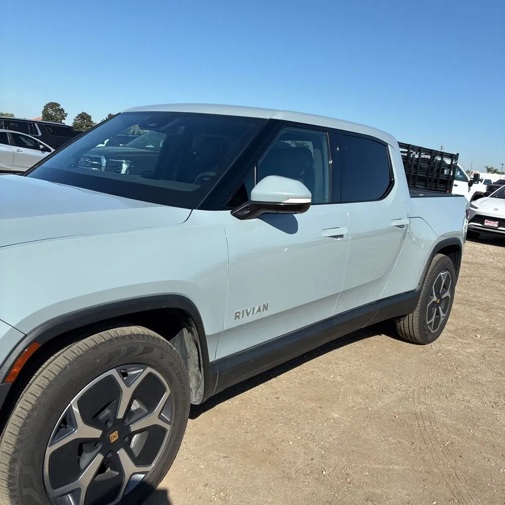 2024 Rivian R1T Adventure Dual-Motor