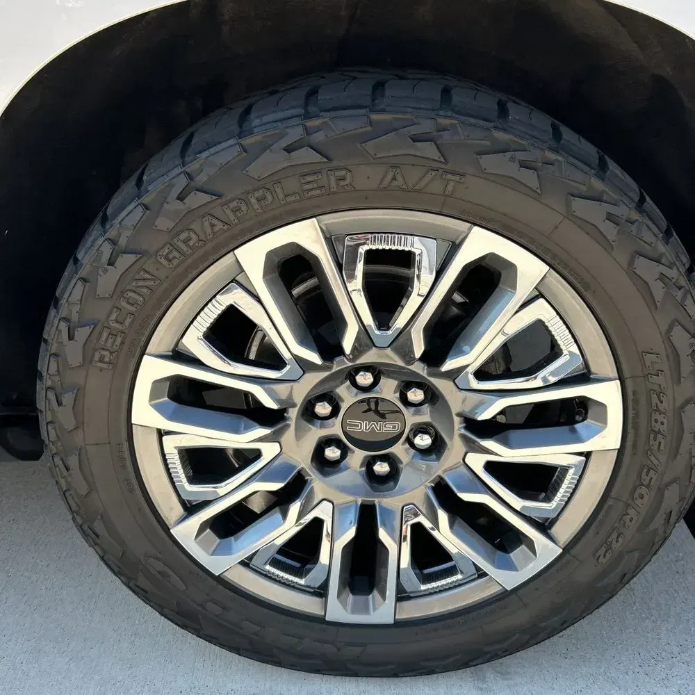 2023 GMC Yukon XL Denali Ultimate