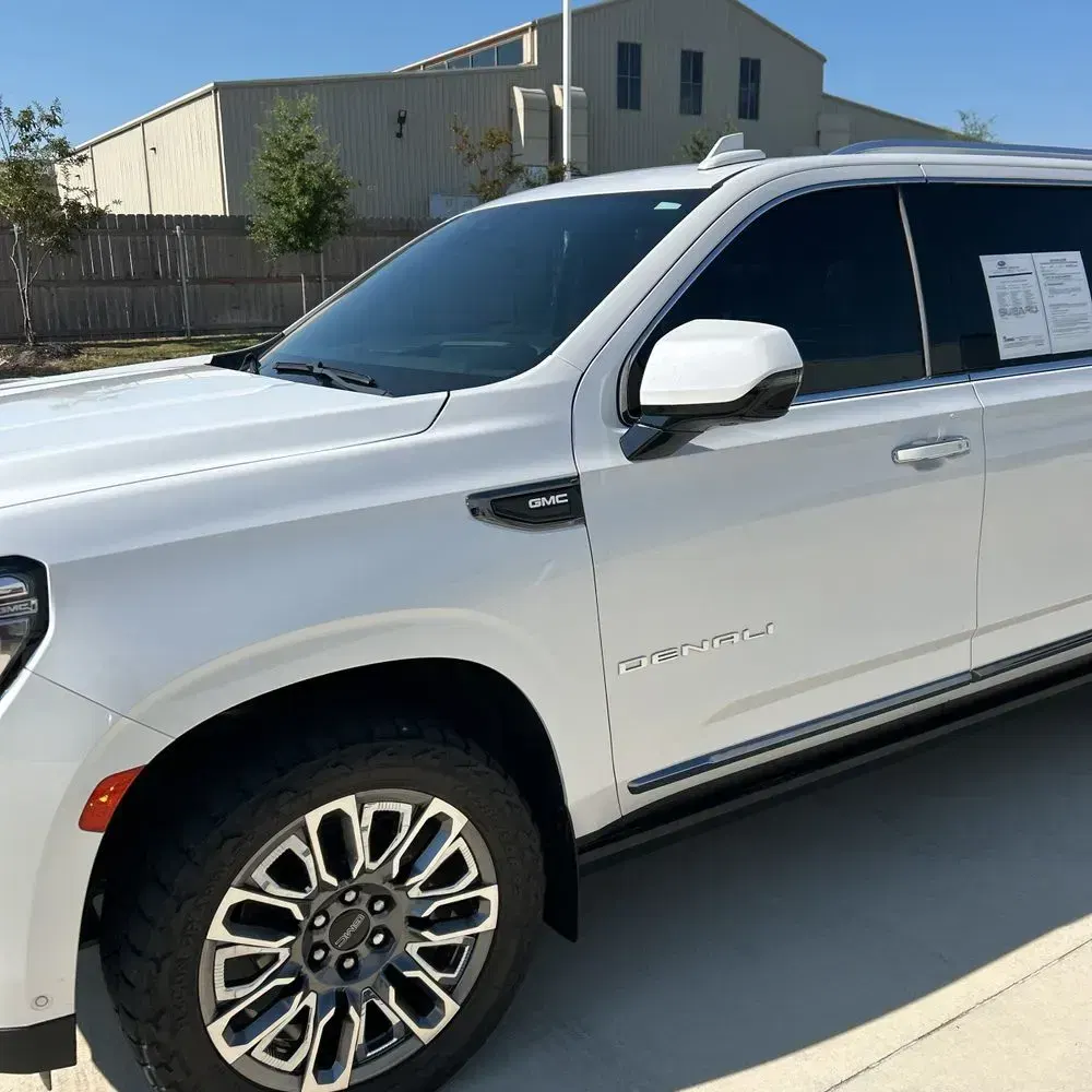 2023 GMC Yukon XL Denali Ultimate