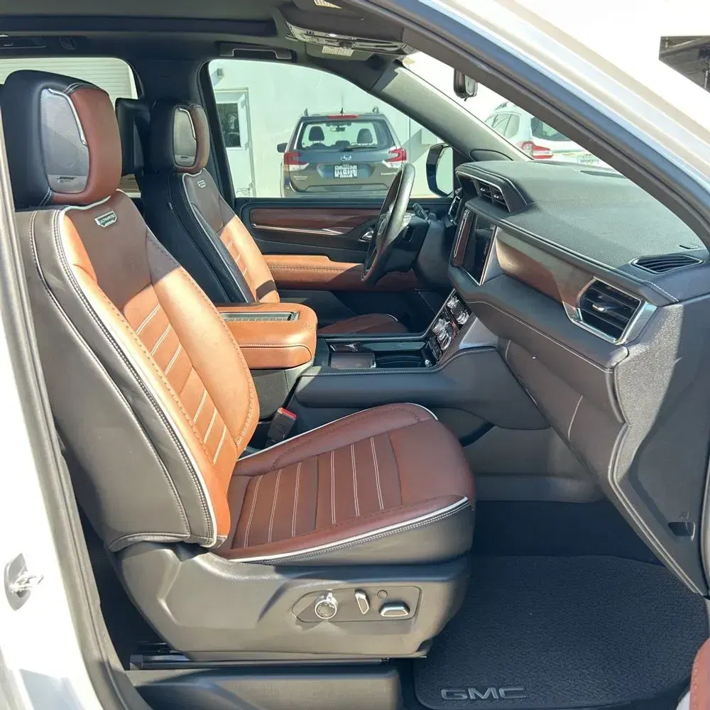 2023 GMC Yukon XL Denali Ultimate