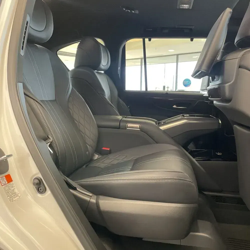 2023 Lexus LX 600 Ultra Luxury