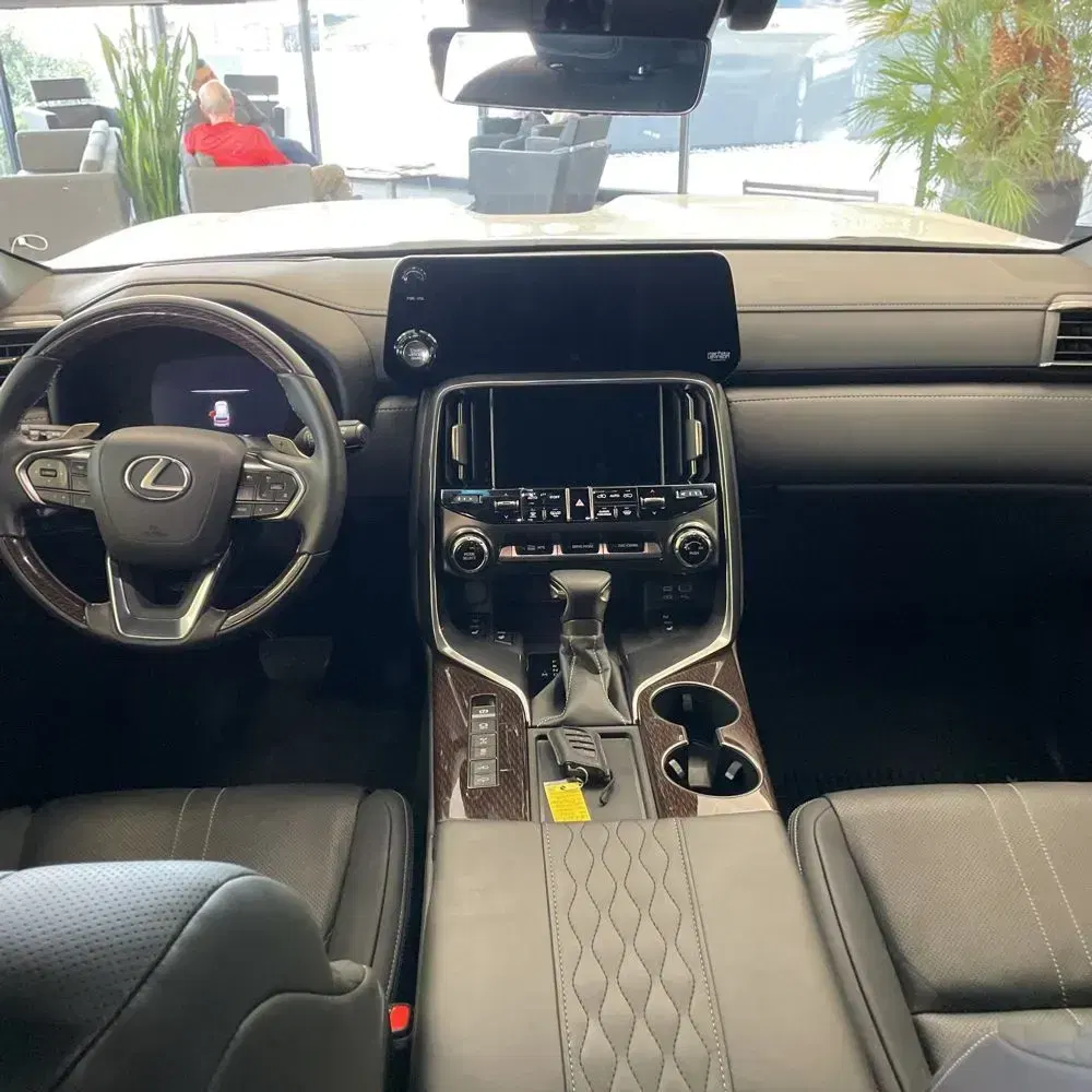2023 Lexus LX 600 Ultra Luxury