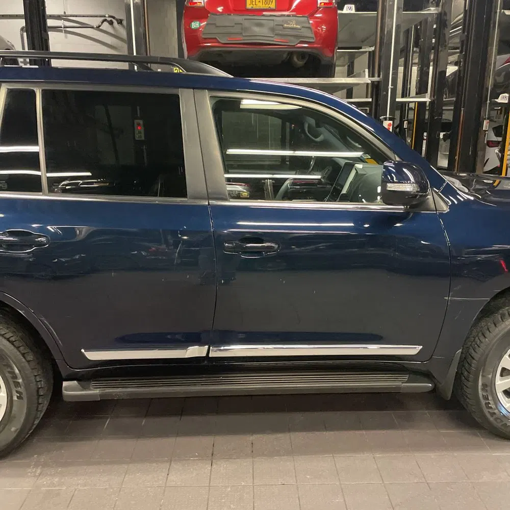 2019 Toyota Land Cruiser Base
