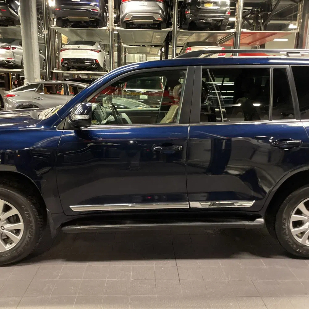 2019 Toyota Land Cruiser Base